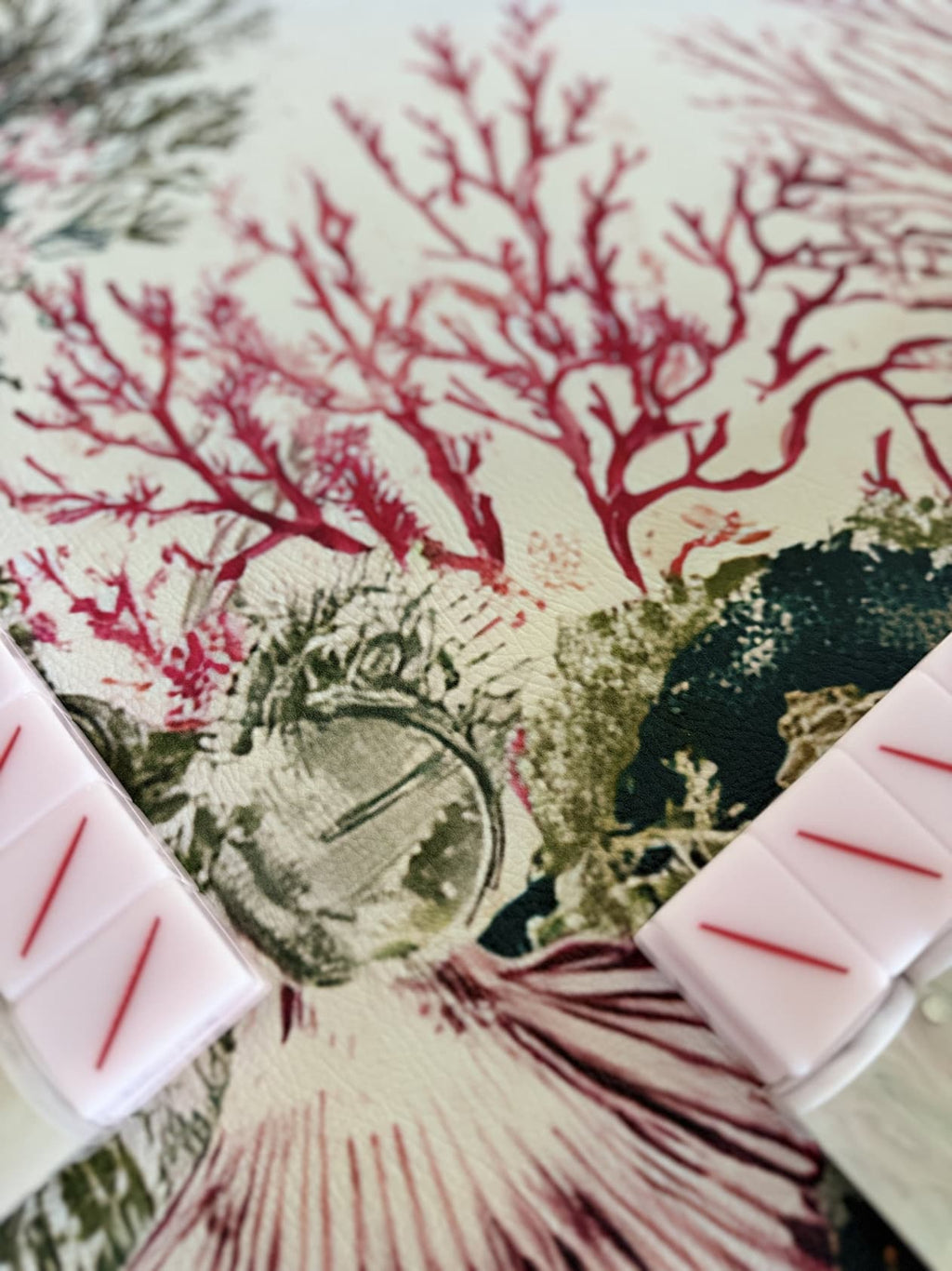 Shirley mahjong mat coral border detail