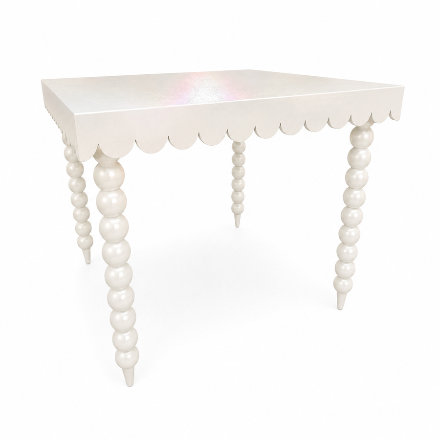 Sue Adores a Scallop table, photo 4